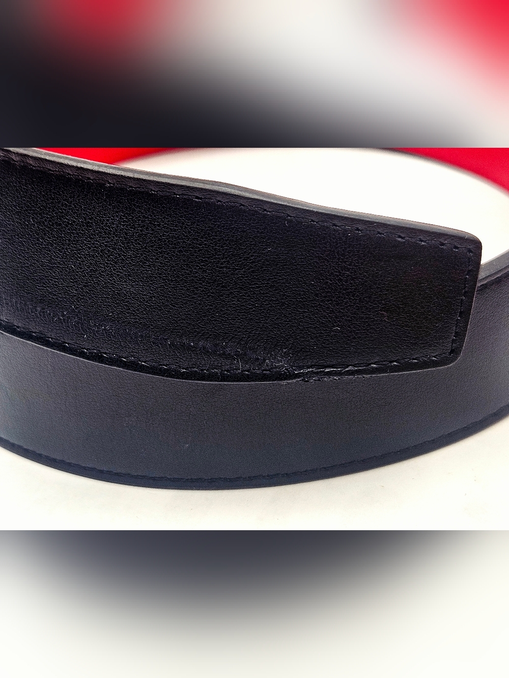 Christian LOUBOUTIN Black Leather Belt Size 90 / 36 Gold Logo Buckle Men / Women - Picture 3 of 8